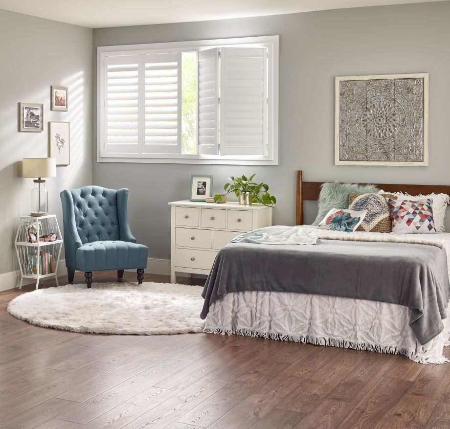 Levolor: Traditional Shutters